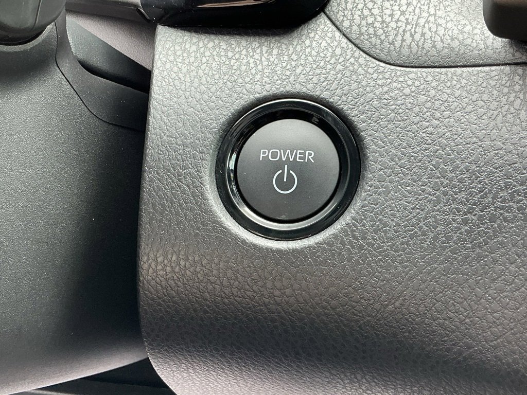 Used 2025 Toyota Camry SE image 42