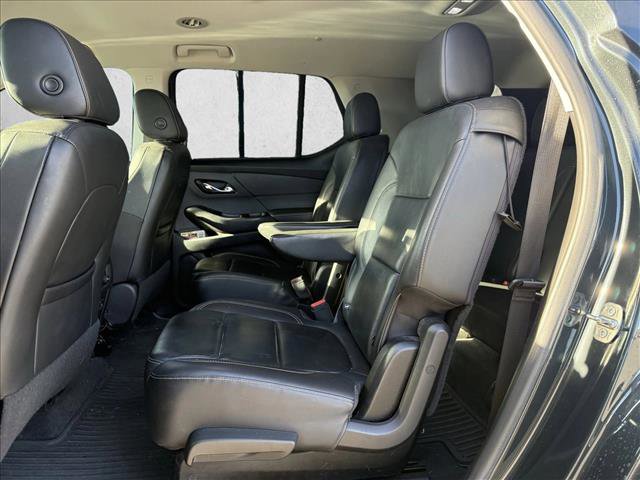 Used 2020 Chevrolet Traverse LT w/ LT Premium Package image 17