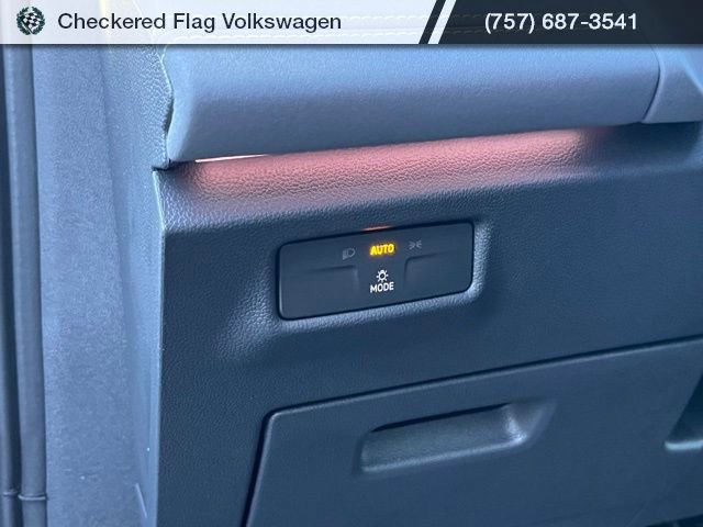 New 2026 Volkswagen Tiguan SE R-Line AWD/4WD image 16