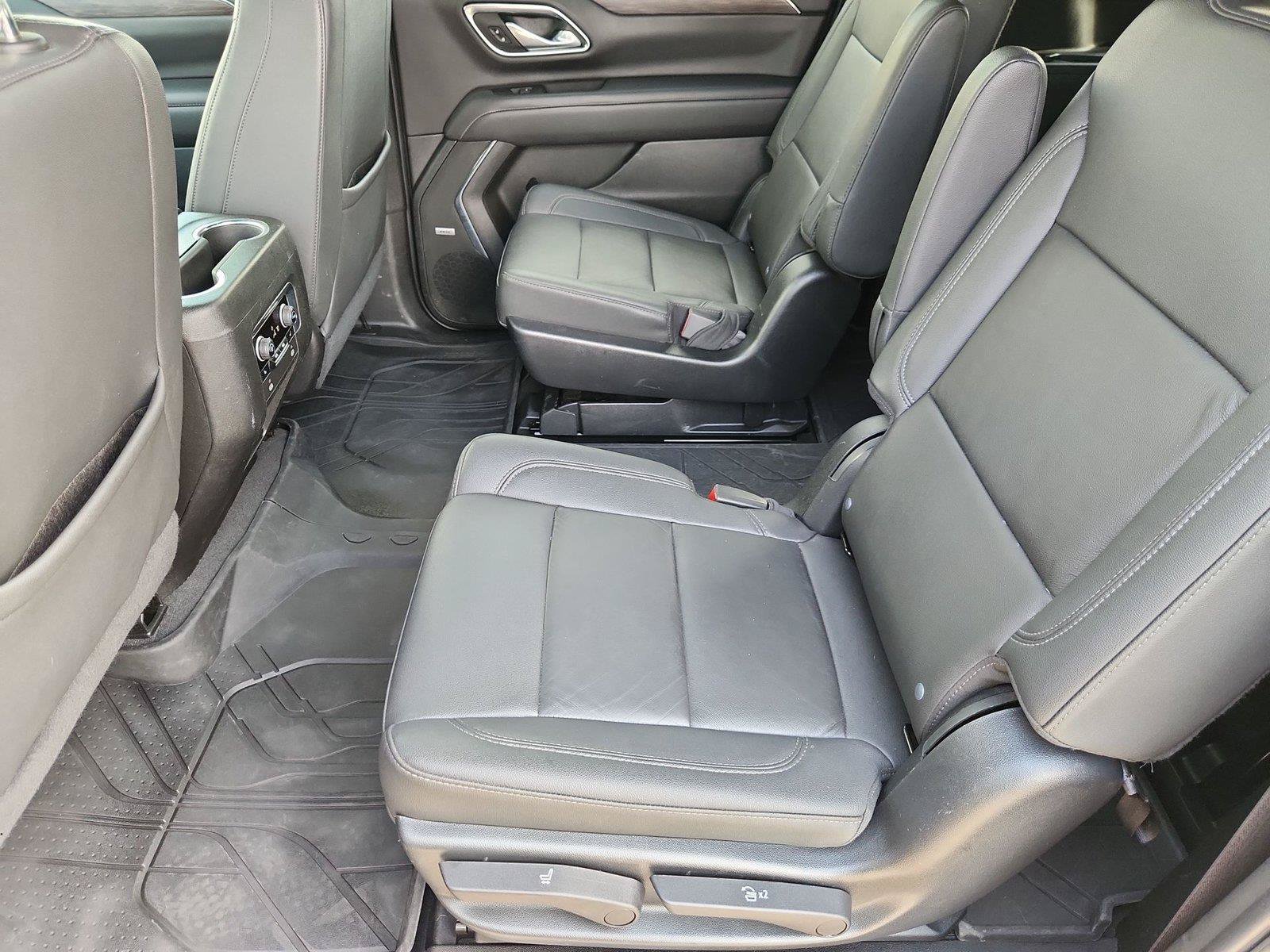 Used 2023 Chevrolet Suburban Z71 w/ Luxury Package AWD/4WD image 26