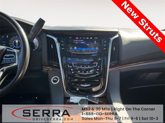 Used 2019 Cadillac Escalade Luxury image 11