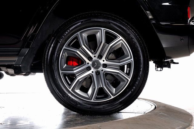 Used 2025 Mercedes-Benz G 63 AMG 4MATIC image 13