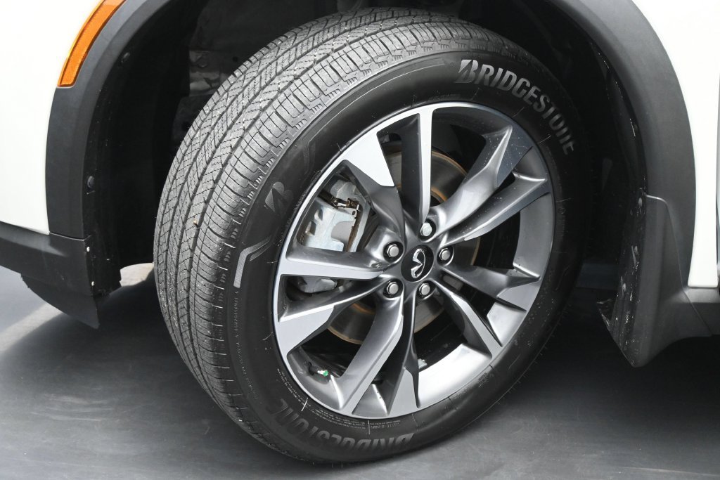 Used 2023 INFINITI QX60 Luxe w/ Performance Audio Package FWD image 25