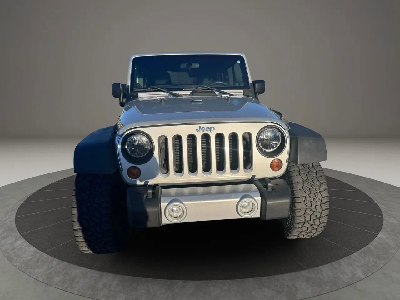 Used 2012 Jeep Wrangler Unlimited Sahara w/ Dual Top Group AWD/4WD image 6