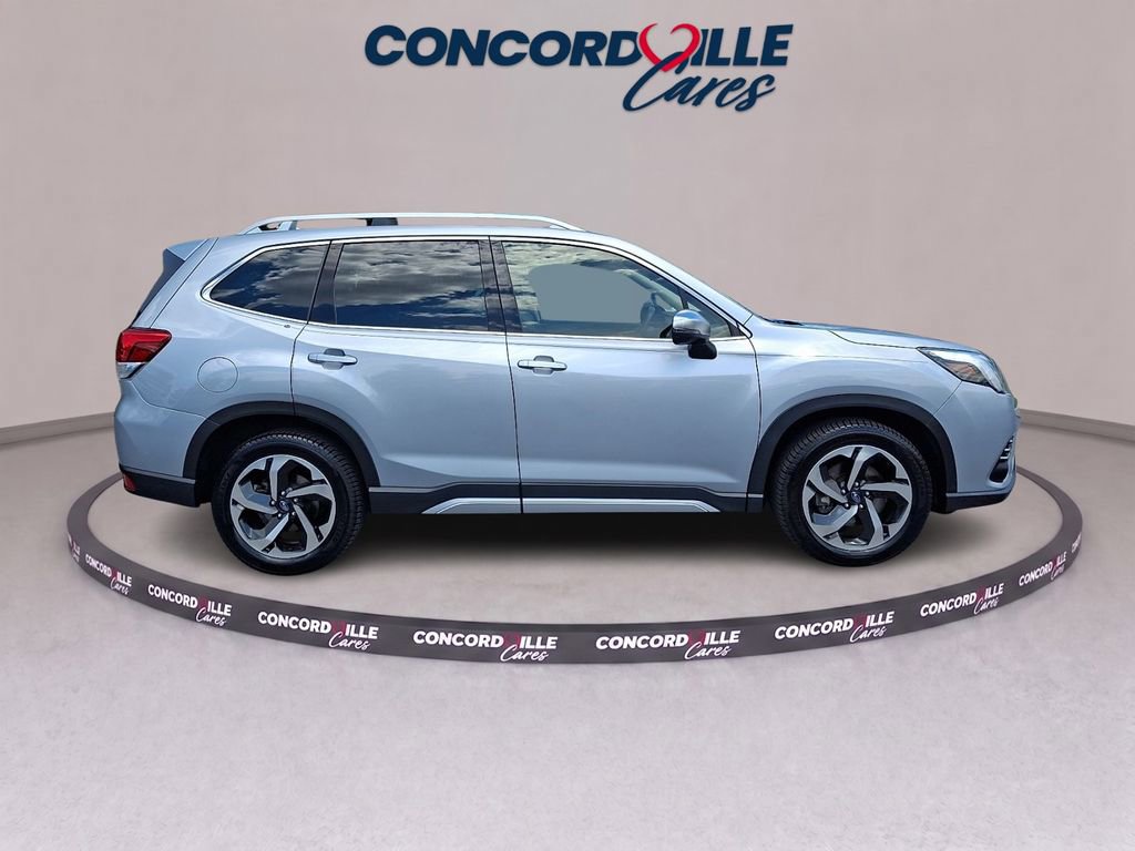 Used 2022 Subaru Forester Touring AWD/4WD image 7