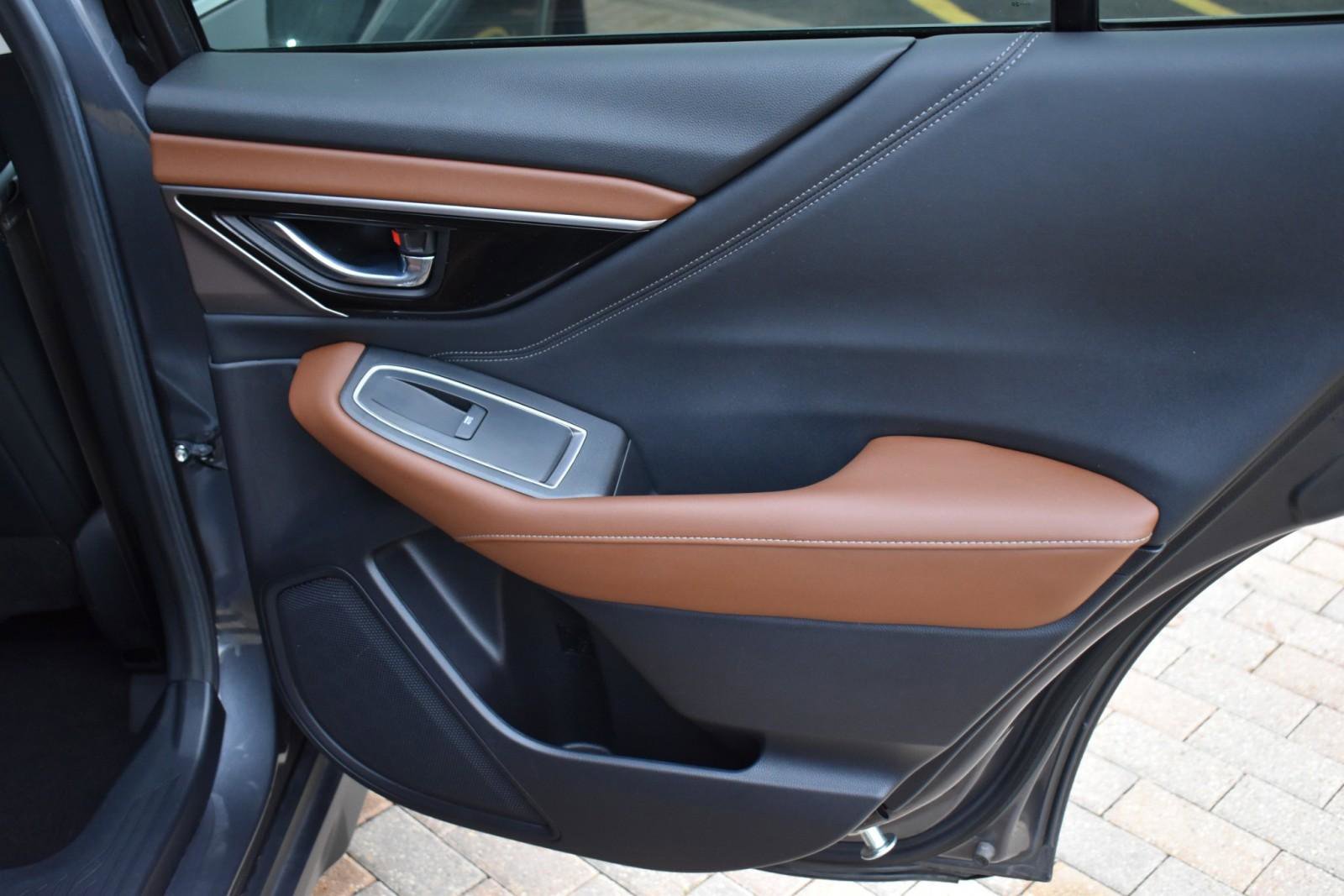 Used 2020 Subaru Outback Touring w/ Popular Package #2 image 39