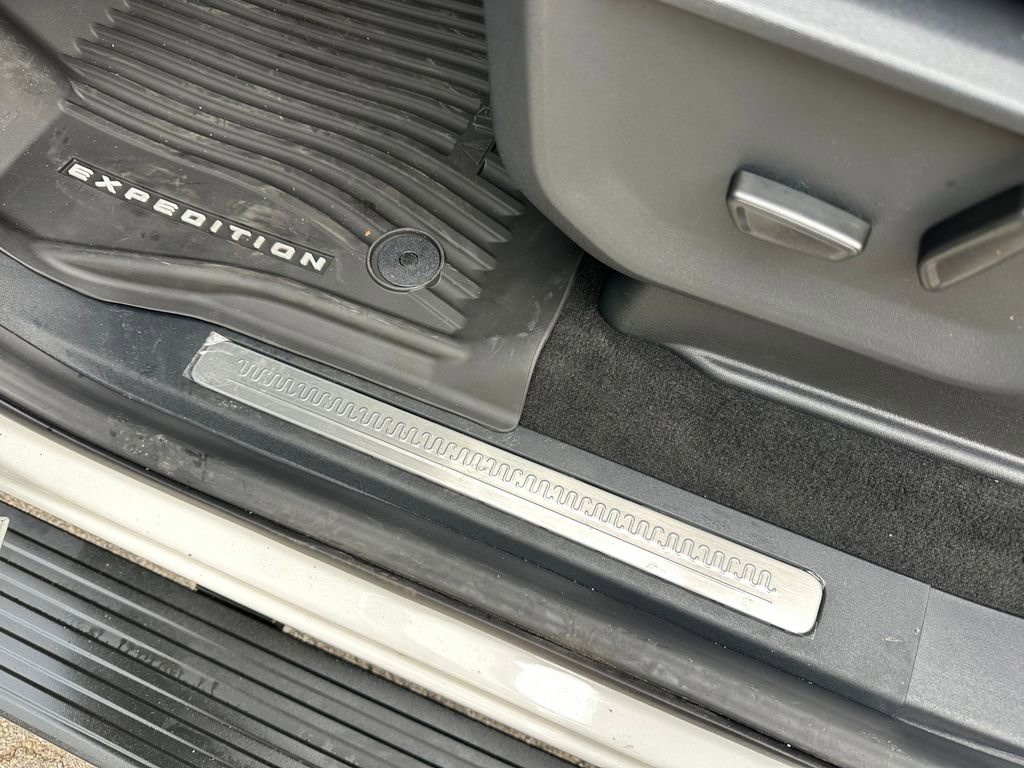 New 2026 Ford Expedition Max King Ranch image 30