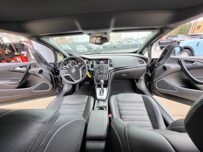 Used 2016 Buick Cascada Premium image 10