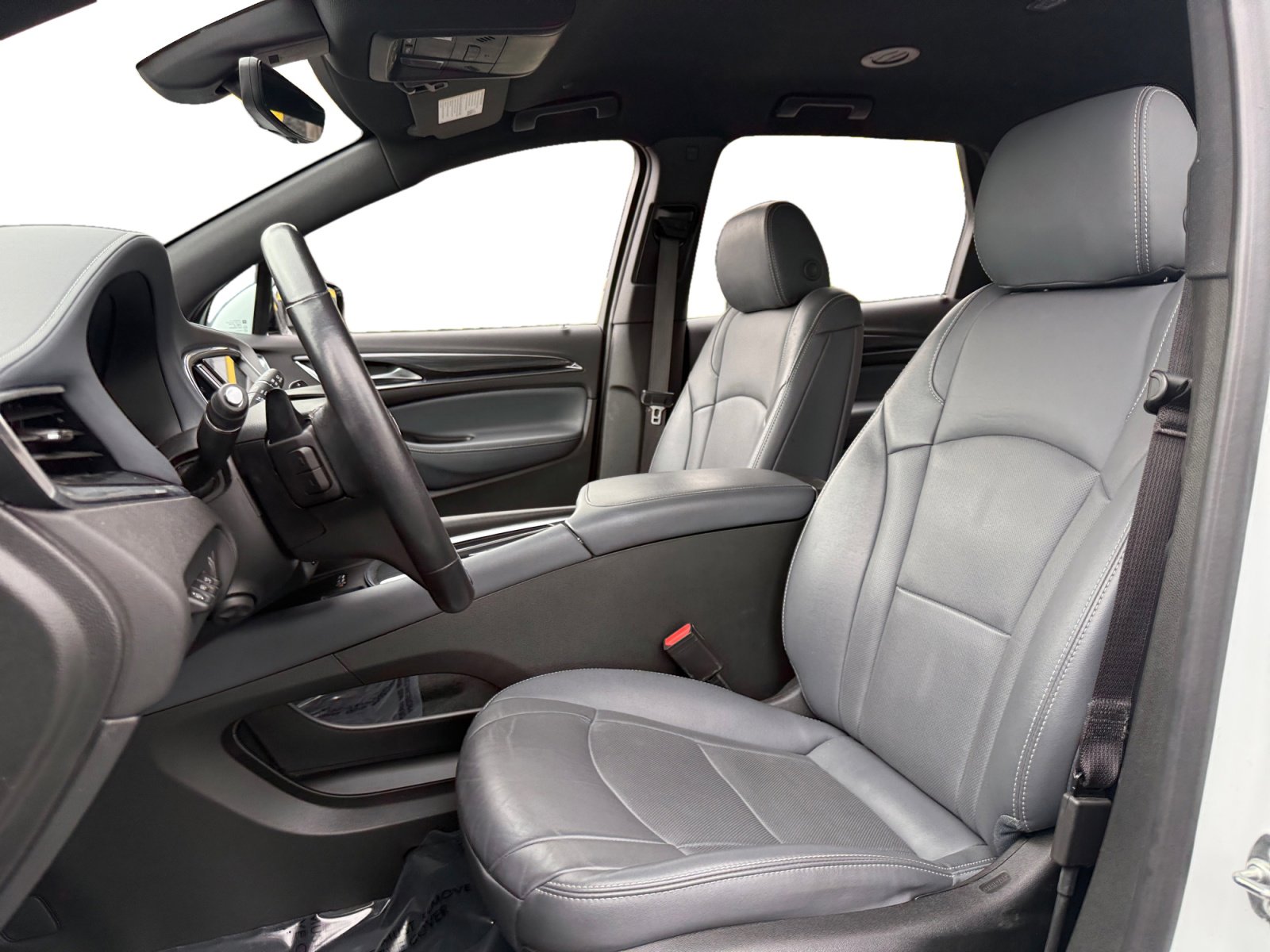 Used 2024 Buick Enclave Premium image 9