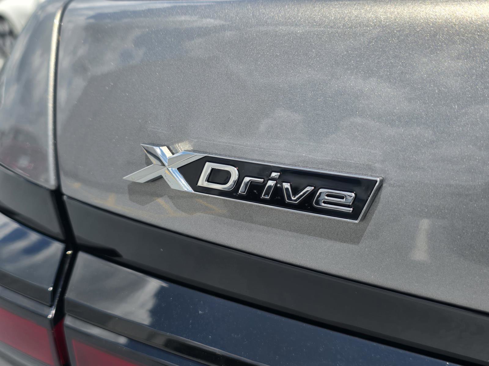 New 2025 BMW 750e xDrive w/ Premium Package image 6