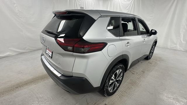 Certified 2023 Nissan Rogue SV image 3