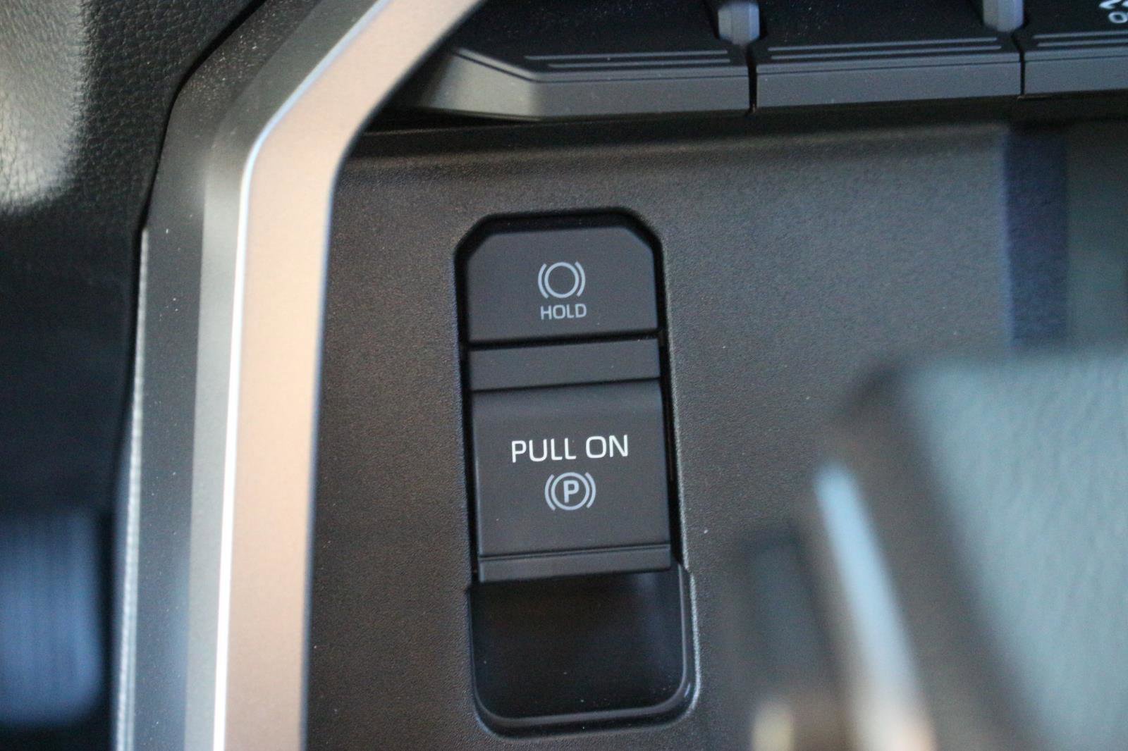 Used 2024 Toyota Tundra Limited w/ Power Package image 31