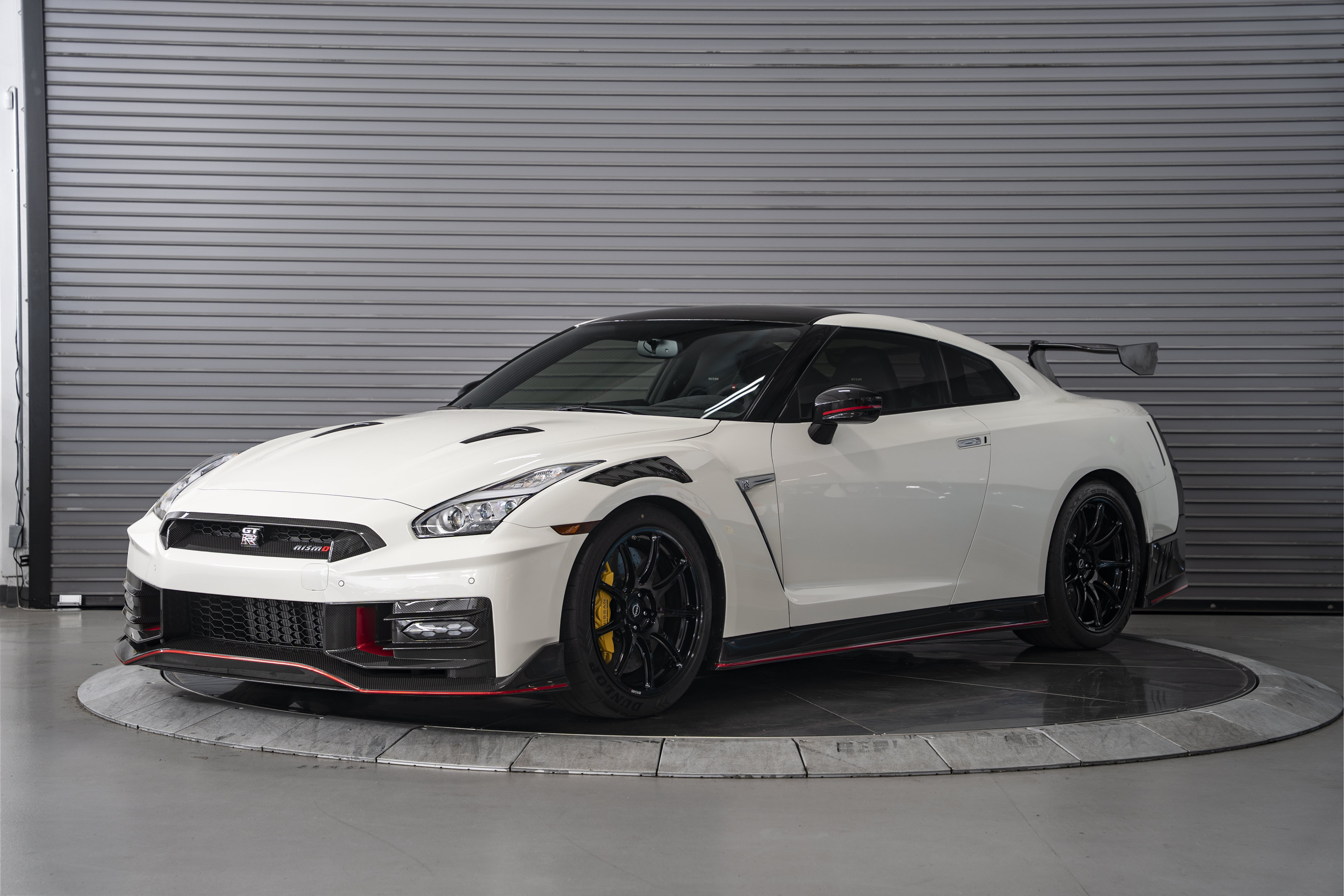 Used 2024 Nissan GT-R NISMO w/ Floor Mat Package AWD/4WD image 1