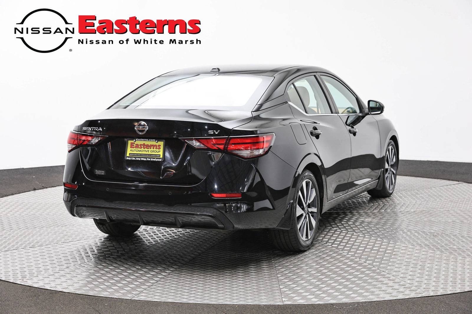 Used 2020 Nissan Sentra SV w/ SV Premium Package FWD image 5