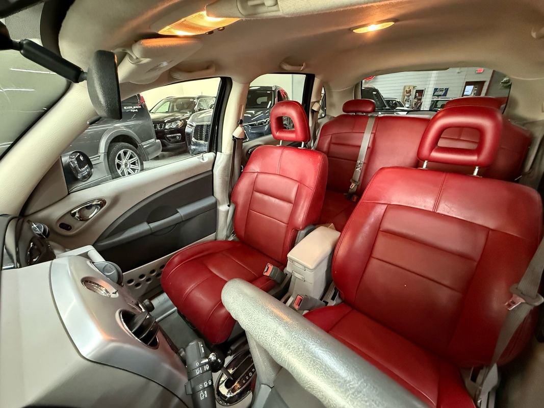 Used 2010 Chrysler PT Cruiser w/ PT Cruiser Couture Edition image 12