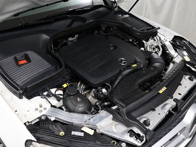 Used 2020 Mercedes-Benz GLC 300 4MATIC image 36