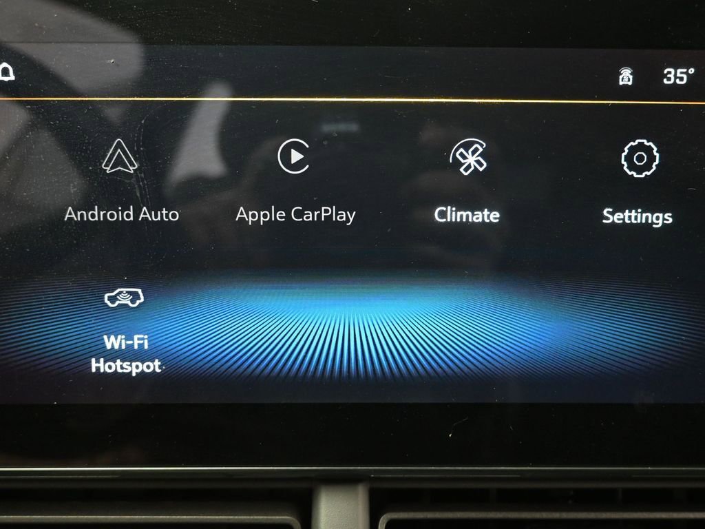 Used 2024 Chevrolet Trax LT w/ LT Convenience Package image 25