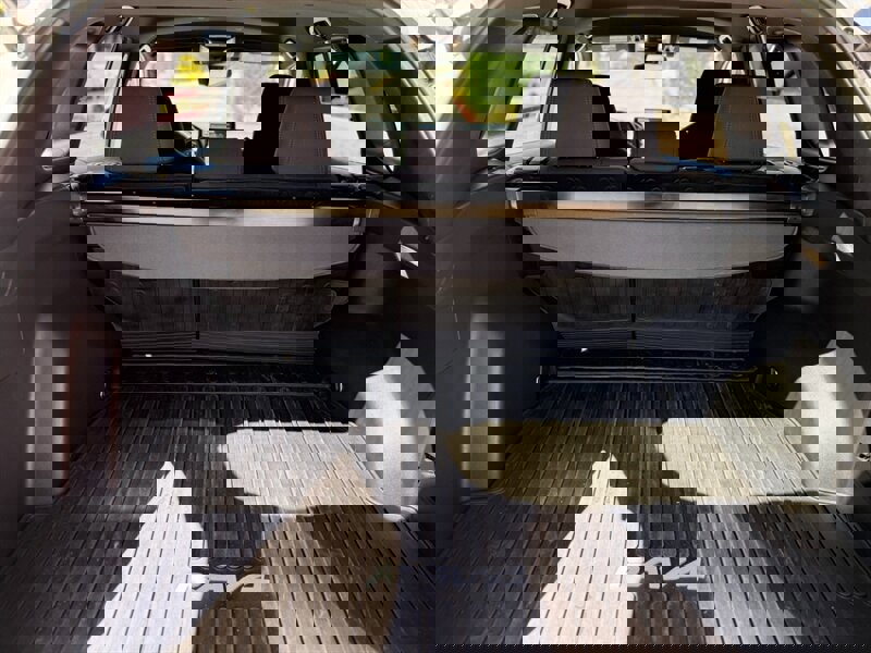 Used 2022 Toyota RAV4 SE w/ SE Grade Weather Package AWD/4WD image 20