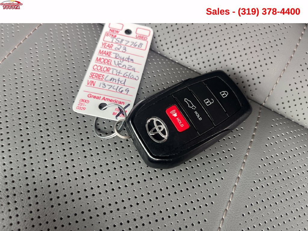 Certified 2023 Toyota Venza Limited AWD/4WD image 19