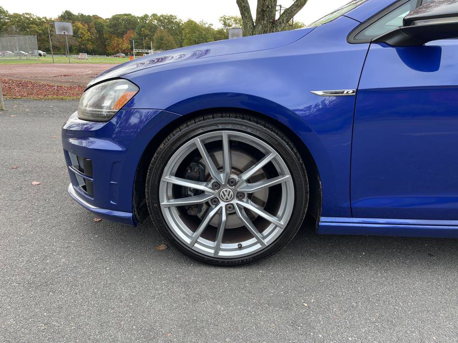 Used 2017 Volkswagen Golf 4-Door image 37