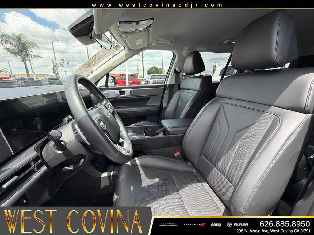 Used 2025 Hyundai Santa Fe SEL AWD/4WD image 19