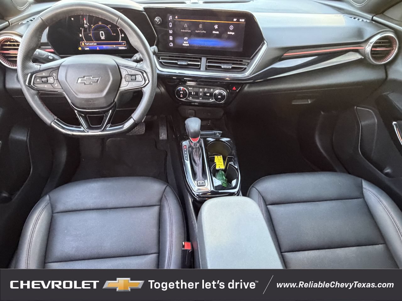 Used 2025 Chevrolet Trax RS w/ Sunroof Package FWD image 11
