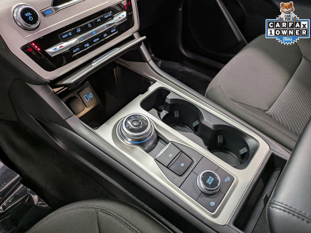 Used 2023 Ford Explorer XLT image 14
