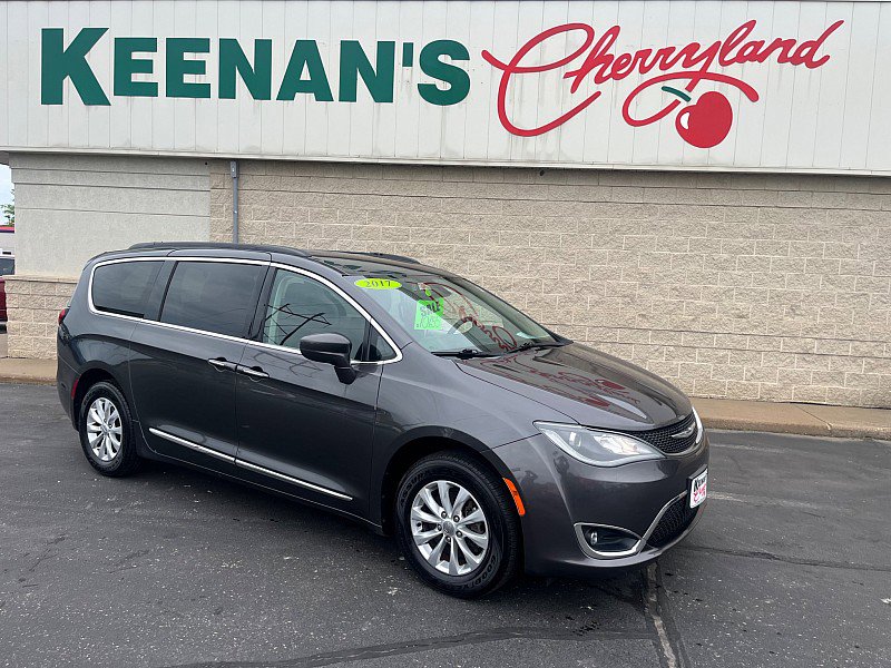 Used 2017 Chrysler Pacifica Touring-L