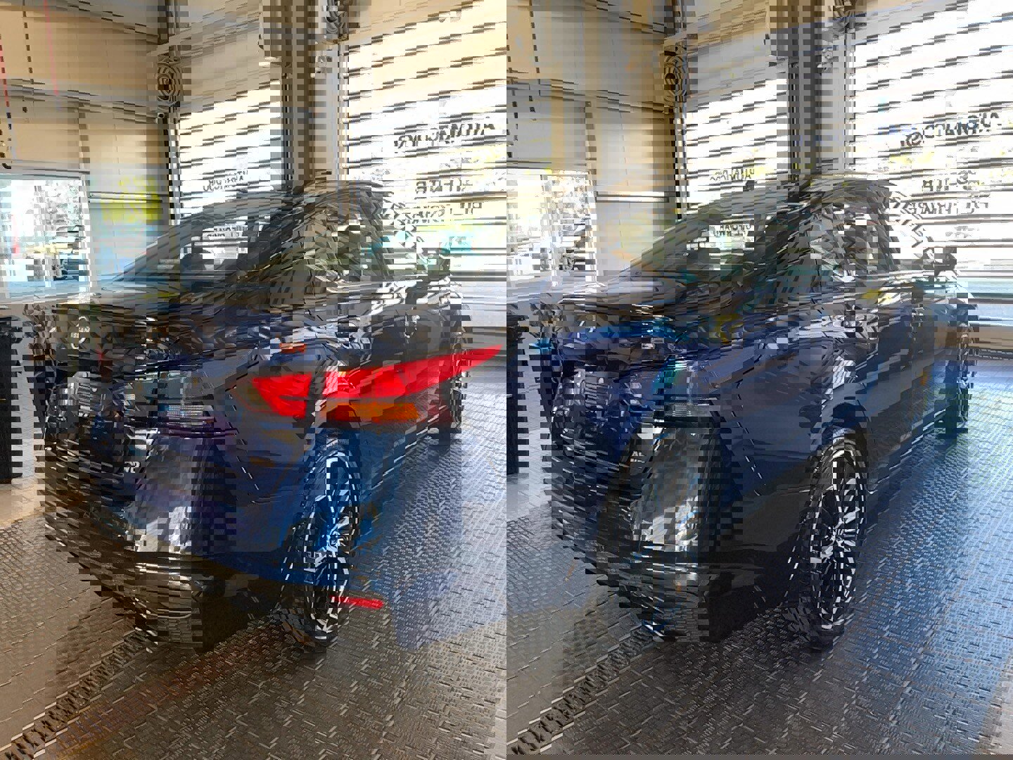 Used 2024 Nissan Altima 2.5 SR image 13