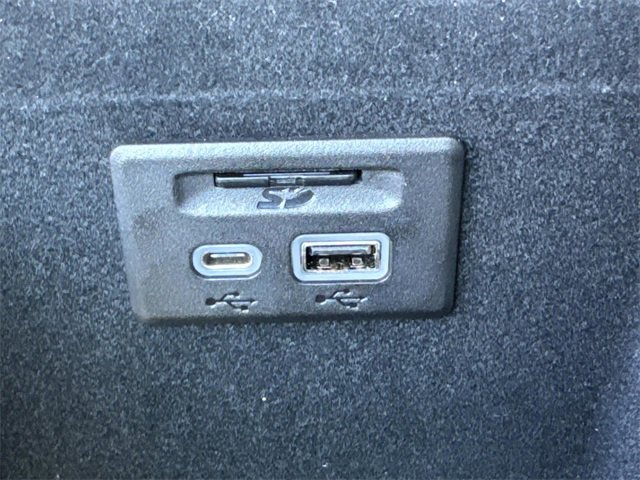 Used 2020 Cadillac XT5 Premium Luxury image 22