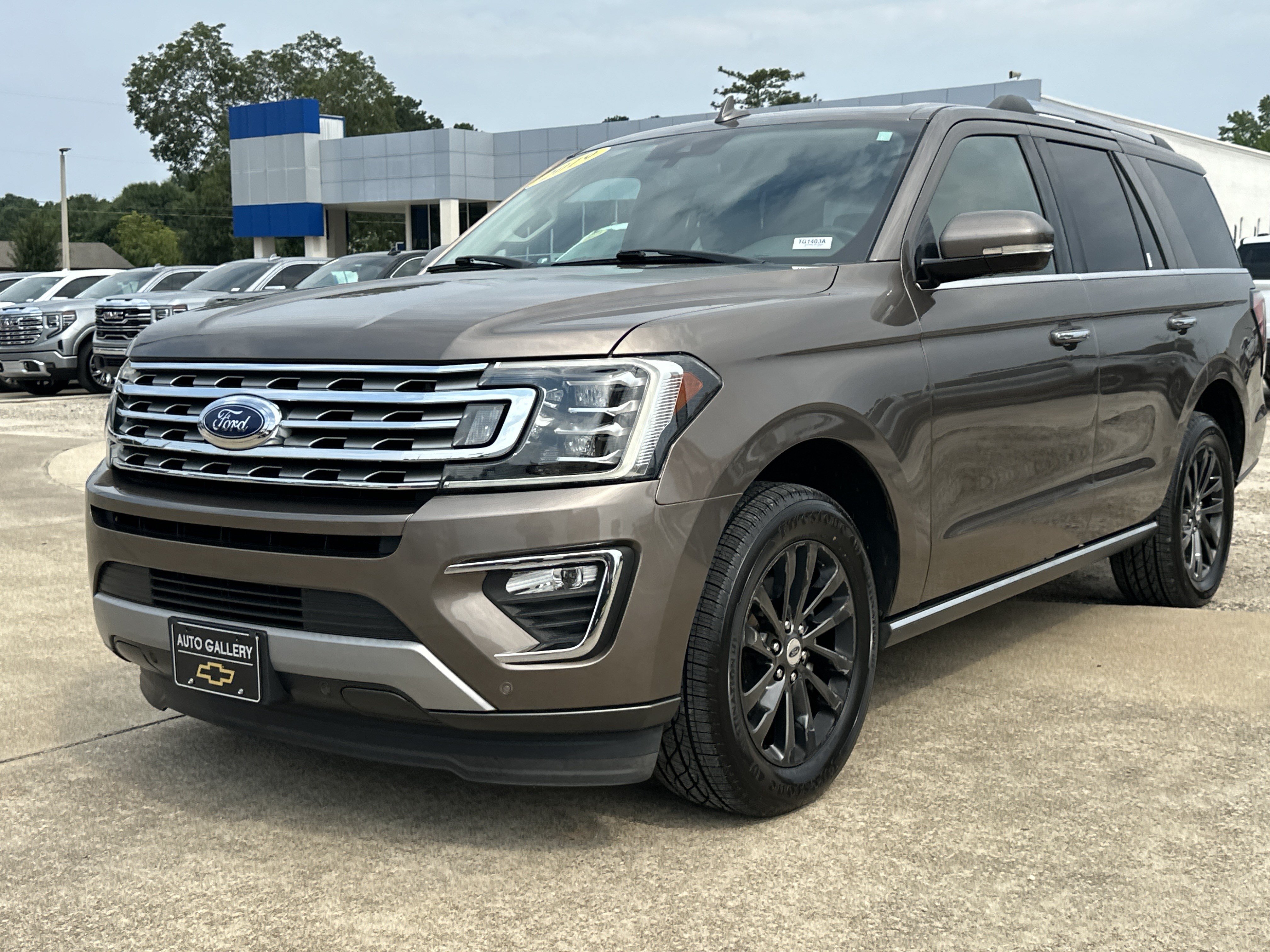 Used 2019 Ford Expedition Limited w/ Equipment Group 301A RWD image 1