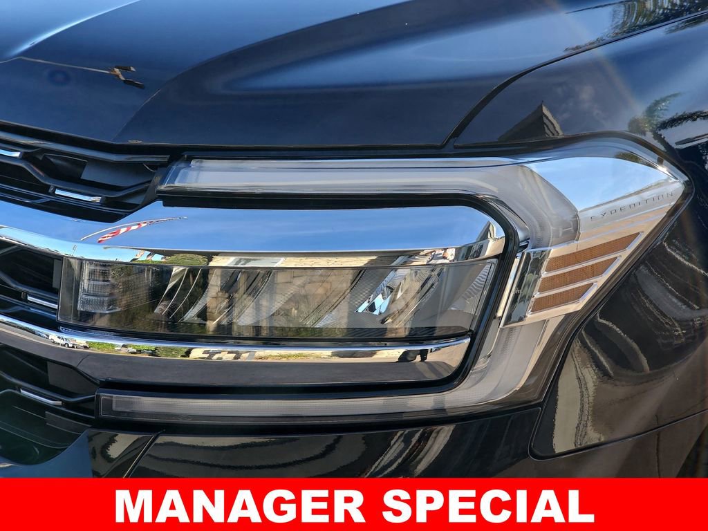 Used 2023 Ford Expedition Max Limited image 35