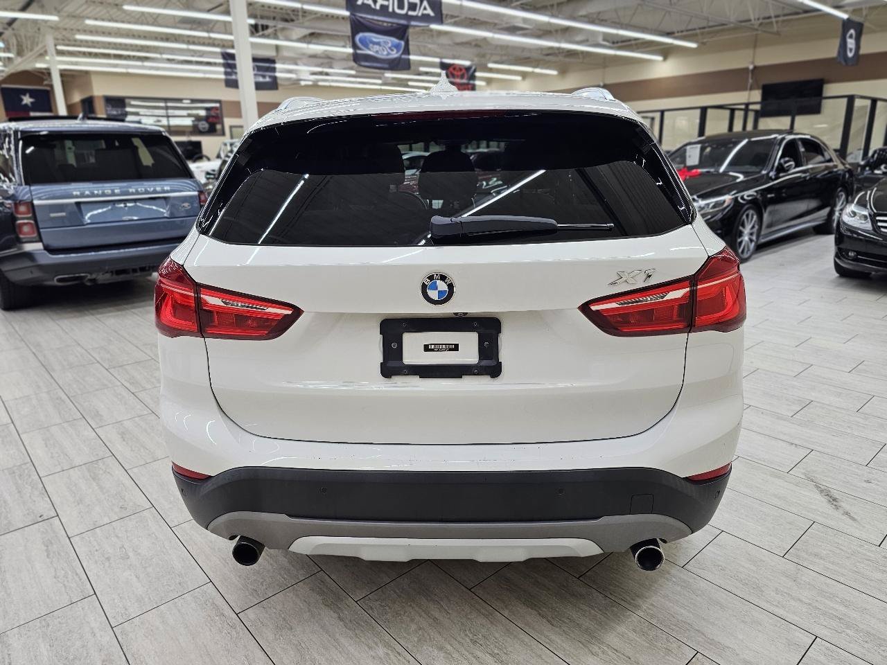 Used 2017 BMW X1 xDrive28i AWD/4WD image 8