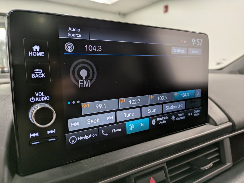 Used 2025 Honda Pilot Black Edition image 12