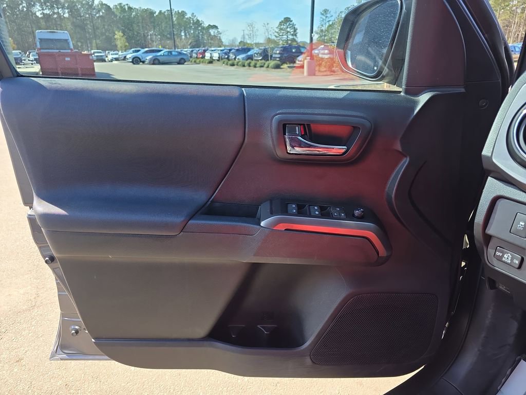 Used 2021 Toyota Tacoma TRD Sport image 31