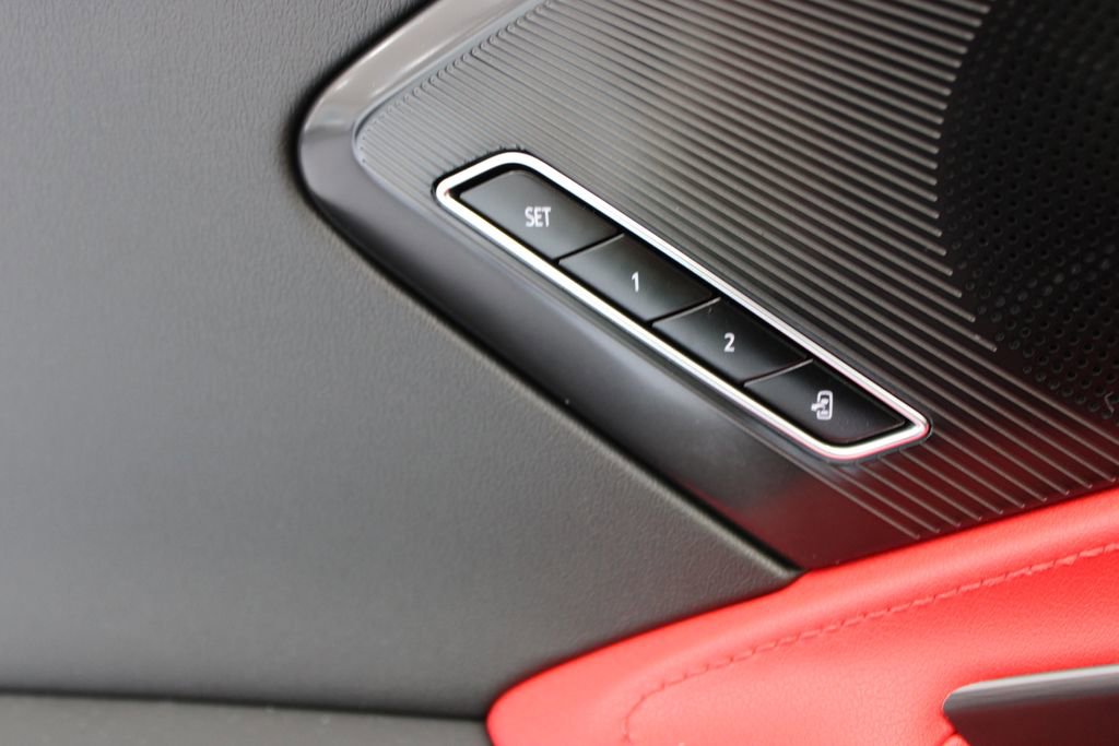 New 2026 Chevrolet Corvette Stingray Preferred Cpe w/ Z51 Performance Package image 39