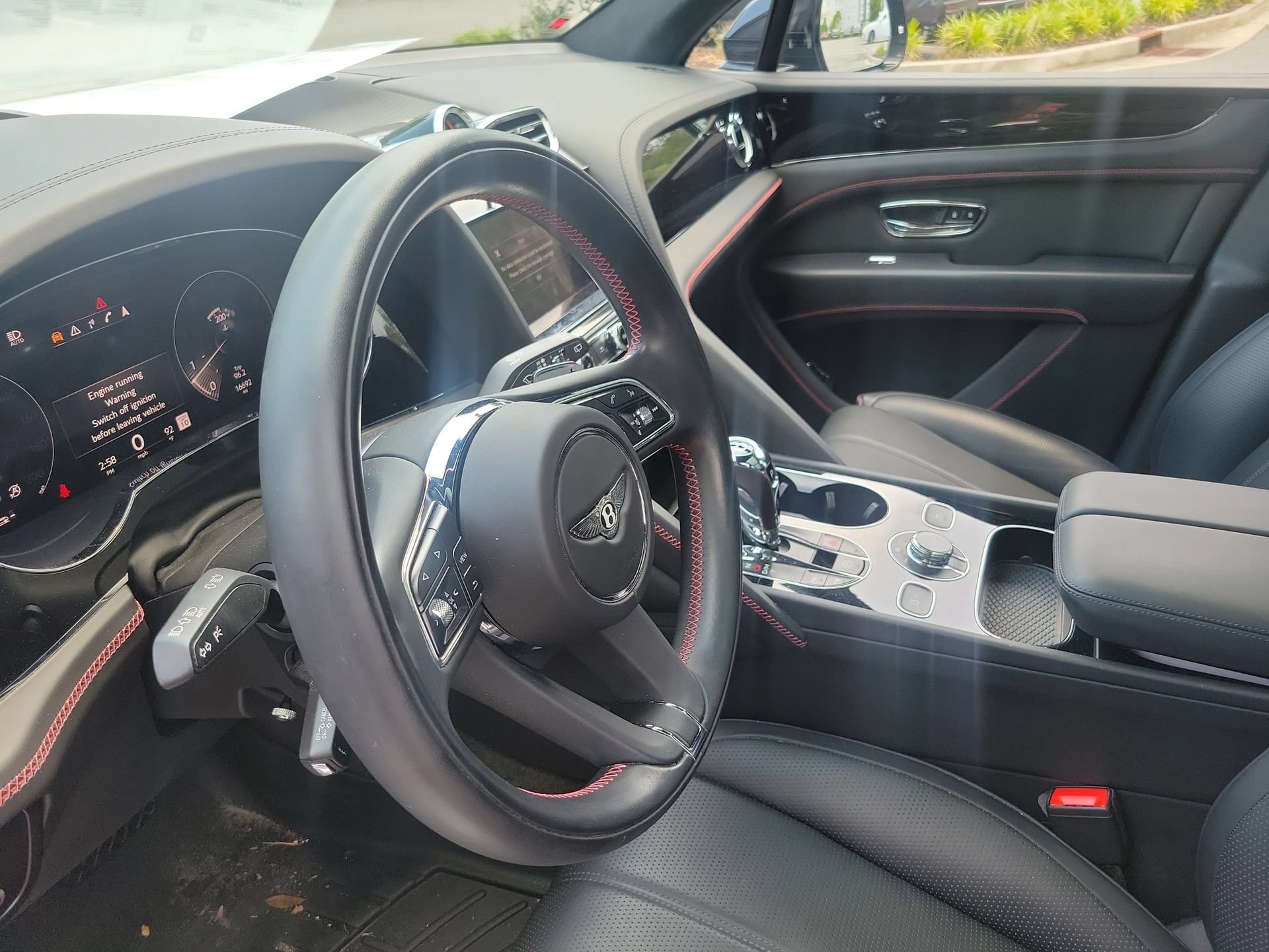 Certified 2023 Bentley Bentayga AWD/4WD image 33
