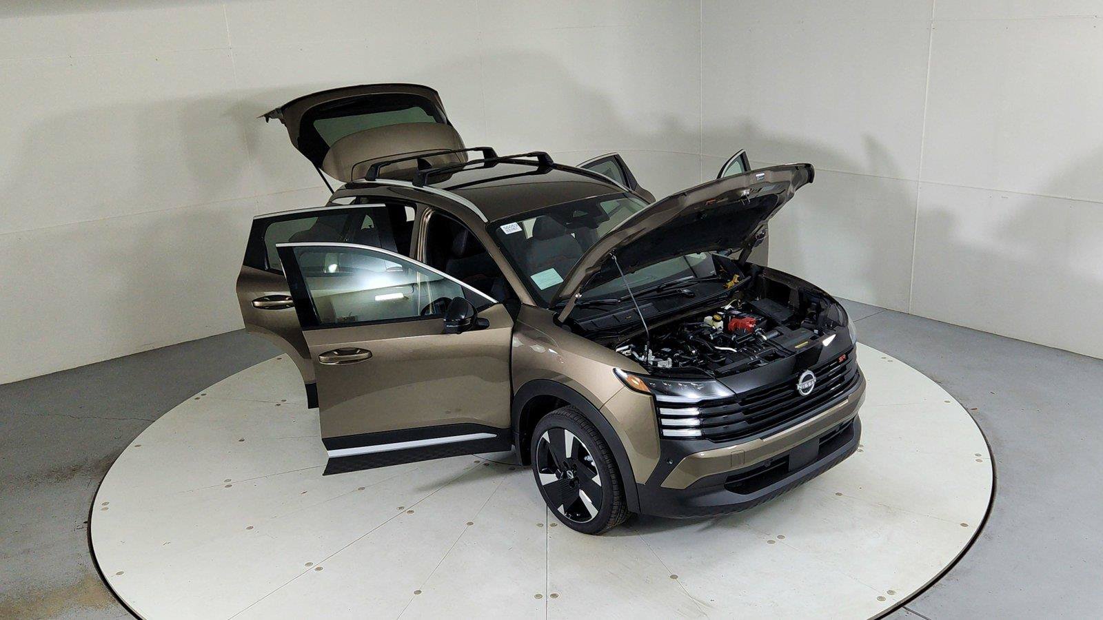 Used 2026 Nissan Kicks SR w/ Illumination Package AWD/4WD image 44