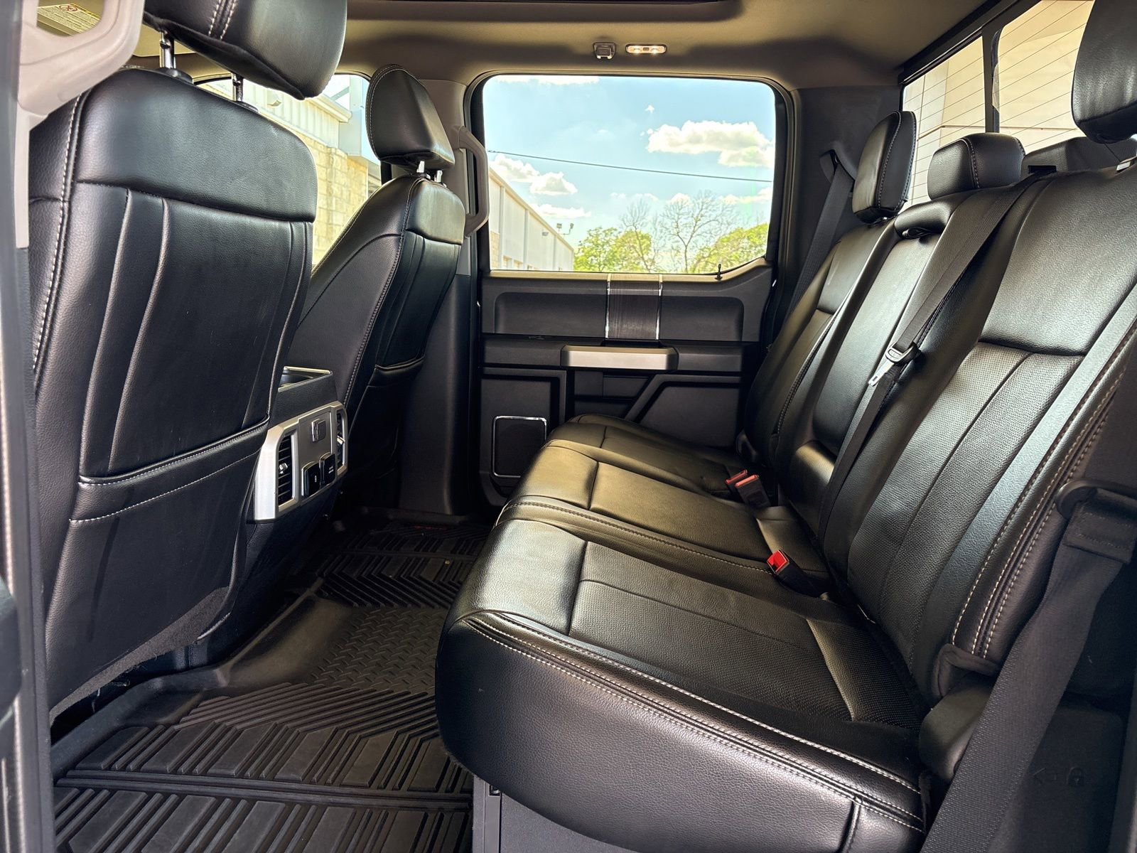 Used 2021 Ford F250 Lariat image 18