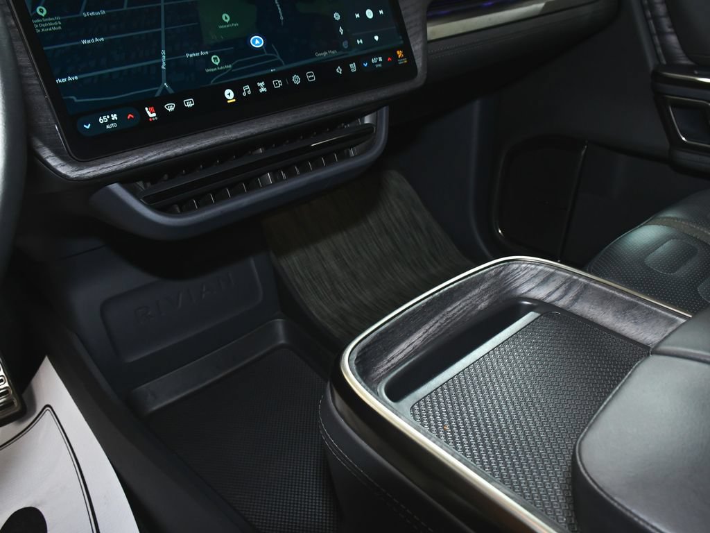 Used 2022 Rivian R1S Launch Edition AWD/4WD image 35