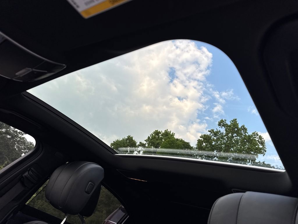 Used 2015 Mercedes-Benz S 550 Sedan image 32