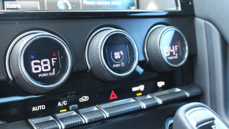 Used 2015 Jaguar F-TYPE S RWD image 27