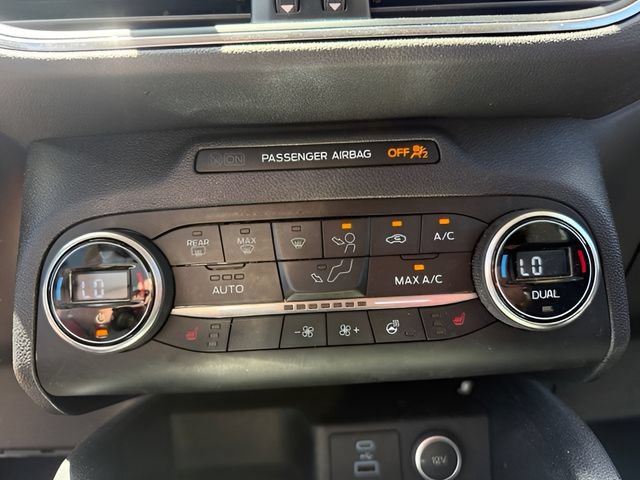 Used 2020 Ford Escape Titanium AWD/4WD image 19