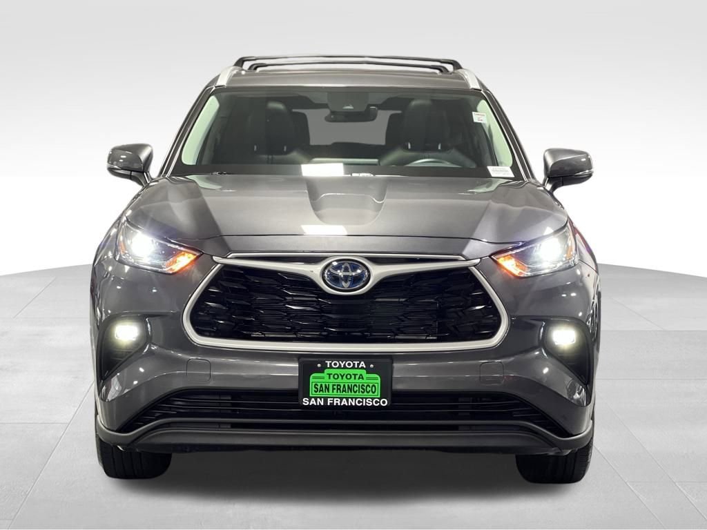 Certified 2022 Toyota Highlander XLE image 8