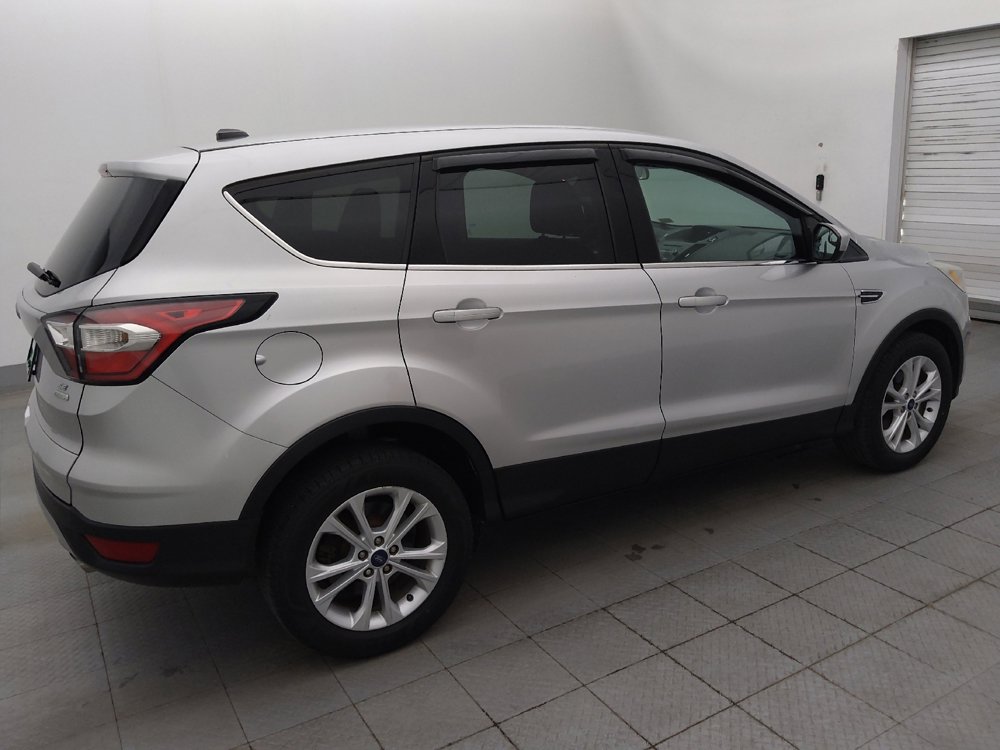 Used 2017 Ford Escape SE image 10