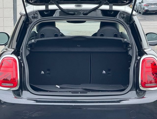Certified 2024 MINI Cooper SE FWD image 31