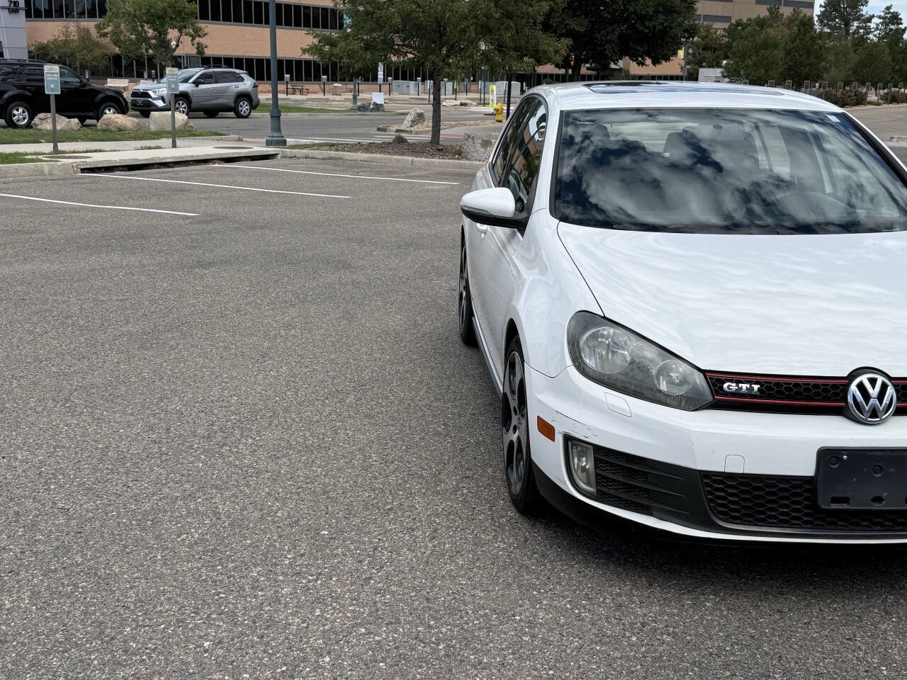 Used 2012 Volkswagen GTI 4-Door FWD image 4
