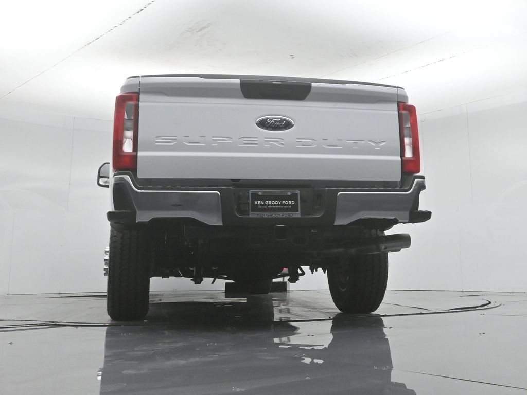 New 2026 Ford F350 XLT w/ FX4 Off-Road Package AWD/4WD image 50