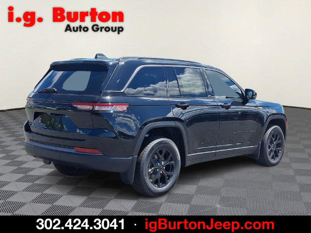New 2026 Jeep Grand Cherokee Altitude AWD/4WD image 4