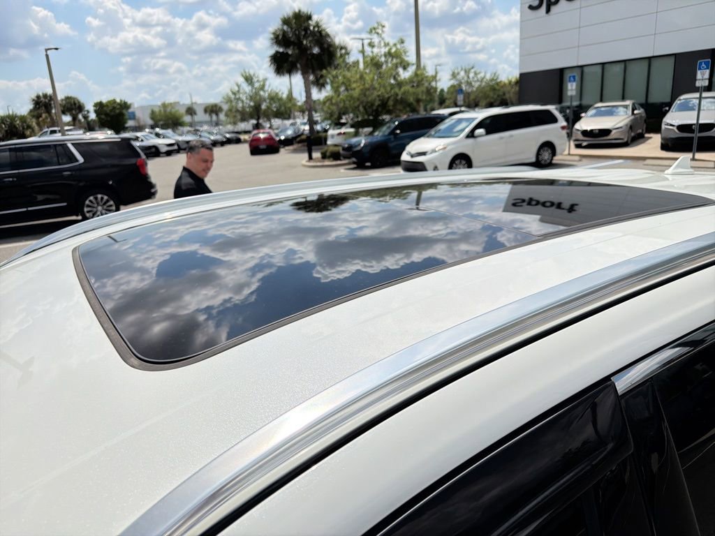 Used 2023 Lincoln Aviator Black Label w/ Class IV Trailer Tow Package image 10